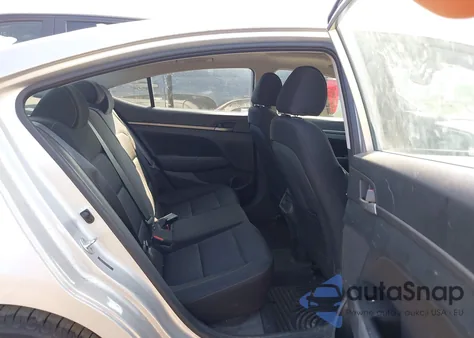 2018 Hyundai Elantra Value Edition z USA, uszkodzony, nr VIN 5NPD84LF0JH277415